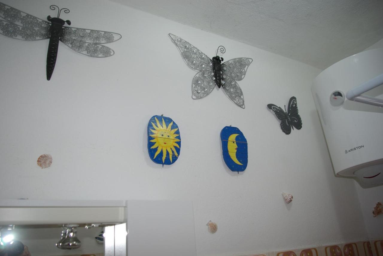 Rooms Tia Baška Voda Buitenkant foto